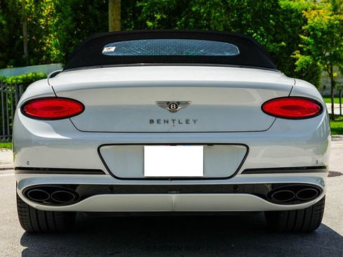 Used 2020 Bentley Continental GT V8 First Edition image 19
