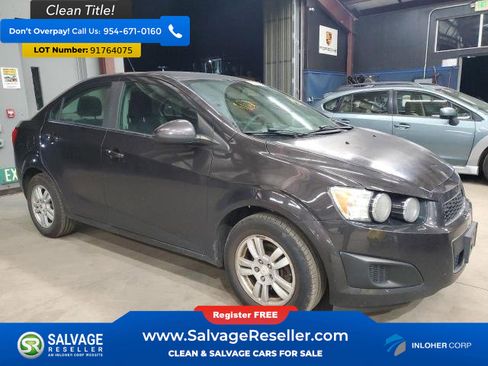 Used 2015 Chevrolet Sonic LT image 5