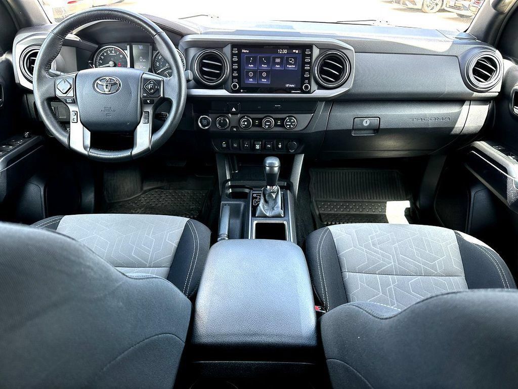 Used 2020 Toyota Tacoma TRD Off-Road w/ Technology Package AWD/4WD image 30