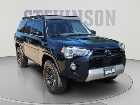 Used 2022 Toyota 4Runner TRD Off-Road Premium w/ Moonroof Package AWD/4WD image 7
