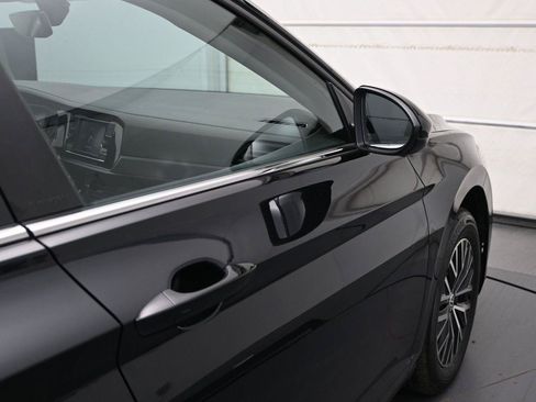 Certified 2021 Volkswagen Jetta SE FWD image 18