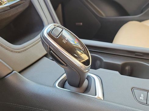 Used 2019 Cadillac XT5 Platinum image 55