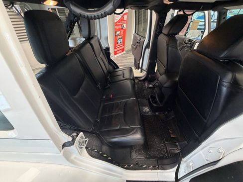 Used 2014 Jeep Wrangler Unlimited Sahara AWD/4WD image 45