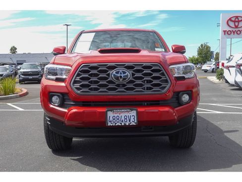 Certified 2023 Toyota Tacoma TRD Sport w/ Advanced Technology Package AWD/4WD image 8
