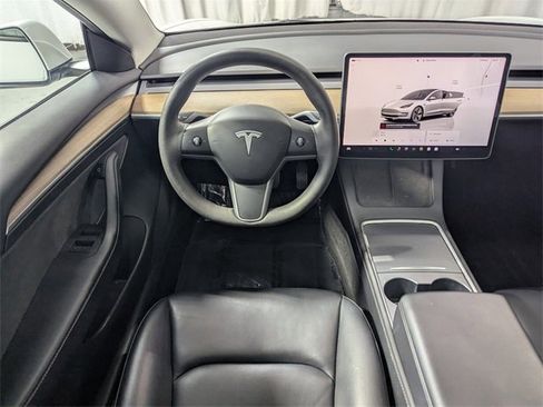 Used 2023 Tesla Model 3 Standard Range image 7