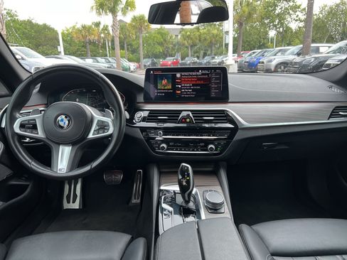 Used 2021 BMW 530i w/ M Sport Package RWD image 20
