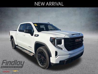 Used 2025 GMC Sierra 1500 Elevation w/ Preferred Package