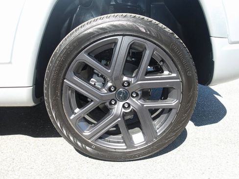 New 2025 Jeep Compass Limited w/ High Altitude Package image 10