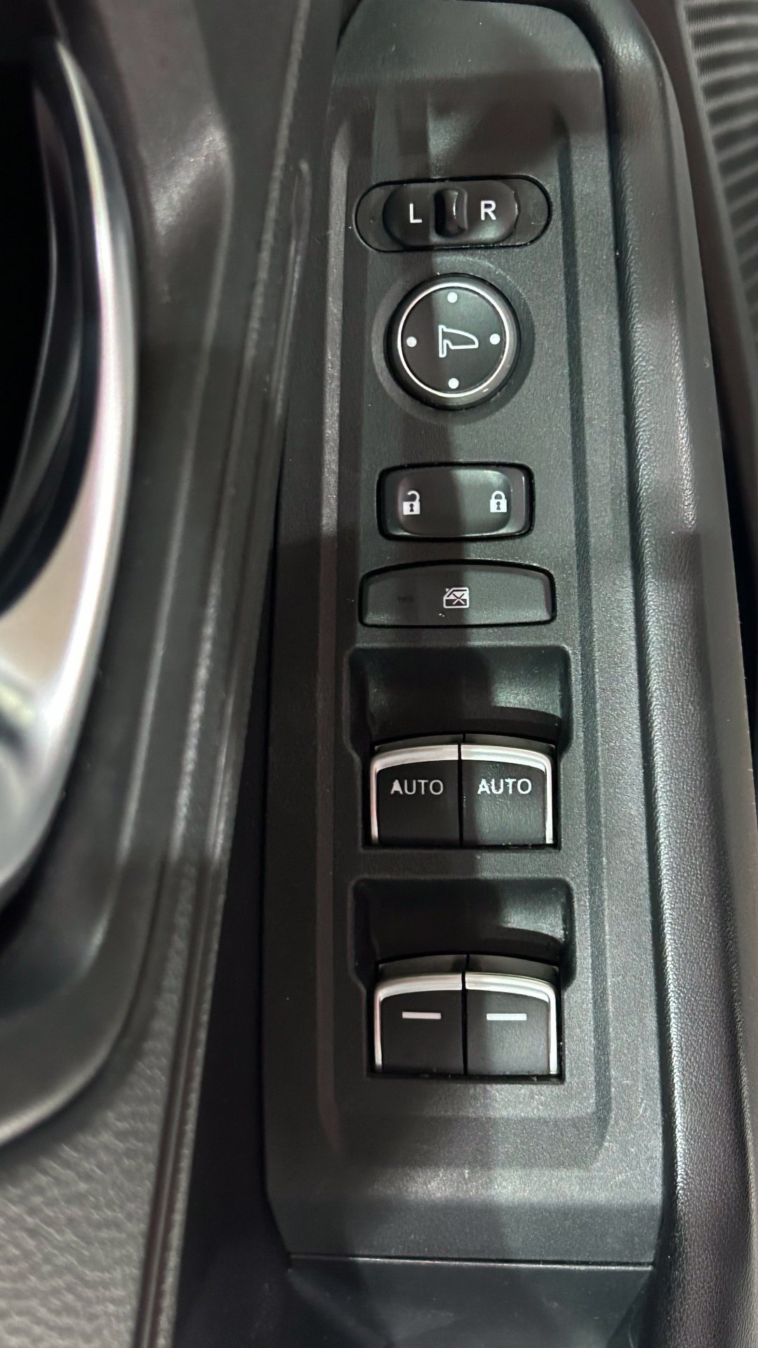 Used 2023 Honda Accord LX image 31