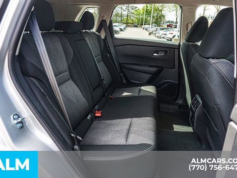 Used 2025 Nissan Rogue SV image 23