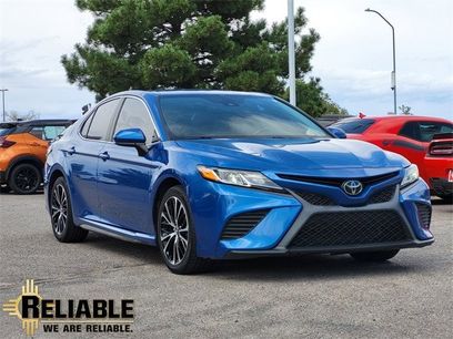 Used 2019 Toyota Camry SE w/ Accessory Appearance Package