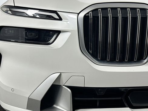 Used 2023 BMW X7 xDrive40i image 17