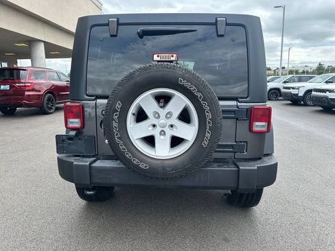 Used 2017 Jeep Wrangler Unlimited Sport w/ Quick Order Package 24S AWD/4WD image 6