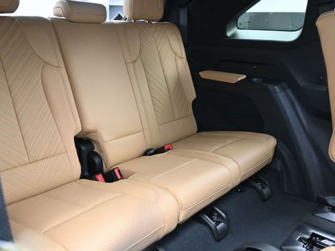 New 2026 Cadillac Escalade IQ Luxury 2 image 24