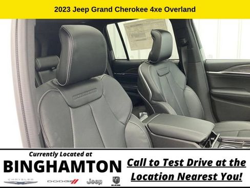 New 2023 Jeep Grand Cherokee Overland w/ Luxury Tech Group IV AWD/4WD image 25