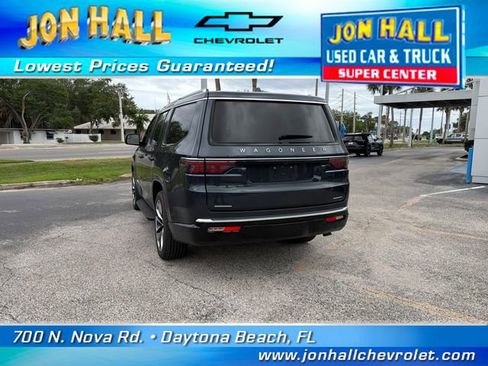 Used 2023 Jeep Wagoneer Series II w/ Premium Group I AWD/4WD image 10