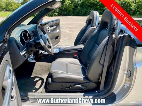 Used 2006 Chevrolet SSR w/ Preferred Equipment Group RWD image 21