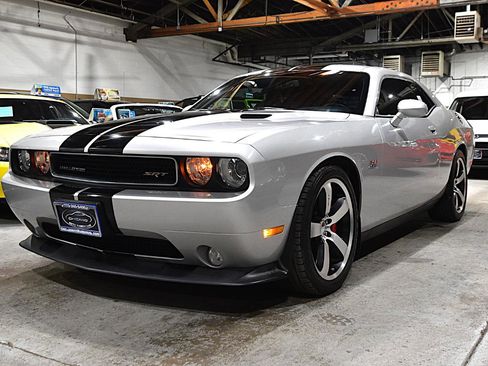 Used 2012 Dodge Challenger SRT8 image 7
