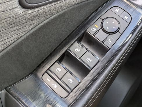 Used 2023 Nissan Rogue SV image 22