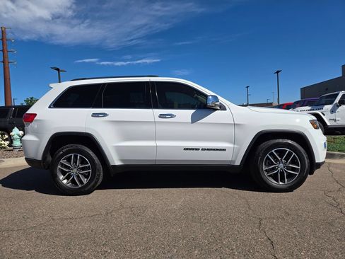 Used 2018 Jeep Grand Cherokee Limited w/ Luxury Group II AWD/4WD image 4