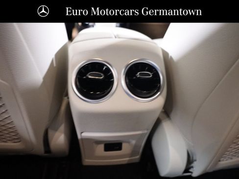 Used 2023 Mercedes-Benz CLA 250 4MATIC image 54