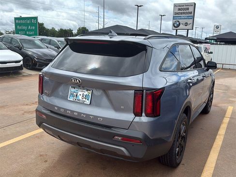 Used 2021 Kia Sorento S w/ Panoramic Sunroof Package AWD/4WD image 9