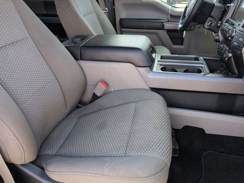 Used 2019 Ford F150 XLT w/ Equipment Group 302A Luxury AWD/4WD image 21