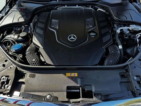 Used 2019 Mercedes-Benz S 560 4MATIC Sedan image 58