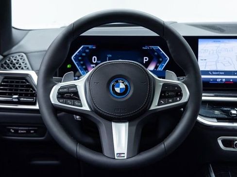 New 2026 BMW X5 xDrive50e w/ M Sport Package image 17