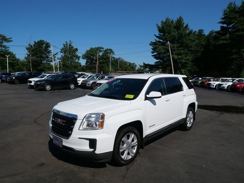 Used 2017 GMC Terrain SLE FWD image 1