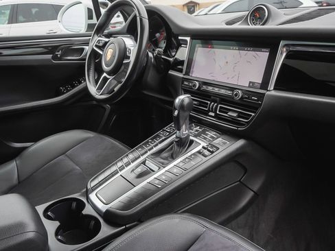 Used 2021 Porsche Macan S AWD/4WD image 47