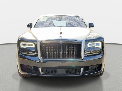 Used 2020 Rolls-Royce Ghost Black Badge image 8