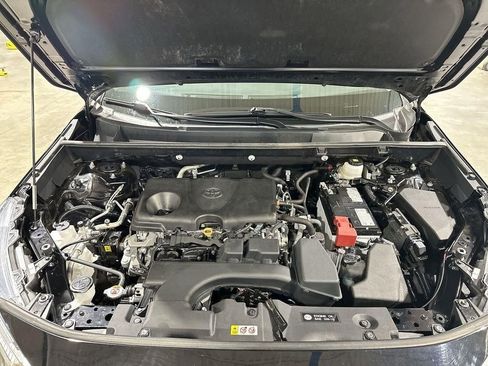 Used 2024 Toyota RAV4 XLE image 18
