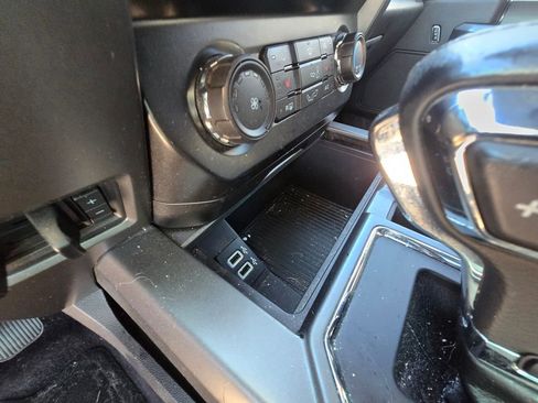 Used 2017 Ford F150 XLT w/ Equipment Group 302A Luxury image 15