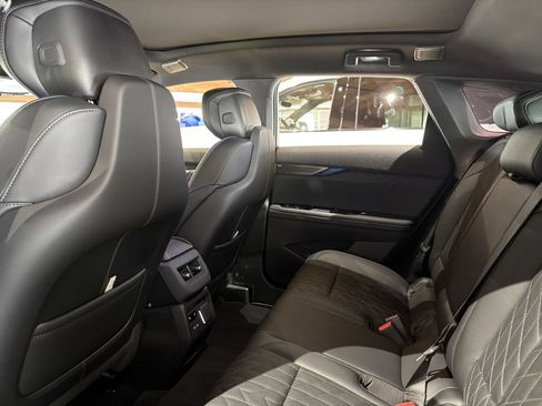 New 2026 Cadillac Optiq V AWD/4WD image 14