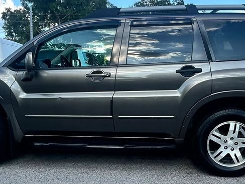 Used 2005 Mitsubishi Endeavor XLS FWD image 5