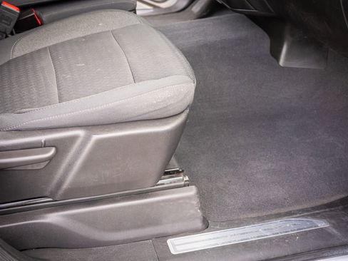 Used 2022 GMC Sierra 3500 SLE w/ SLE Convenience Package image 27