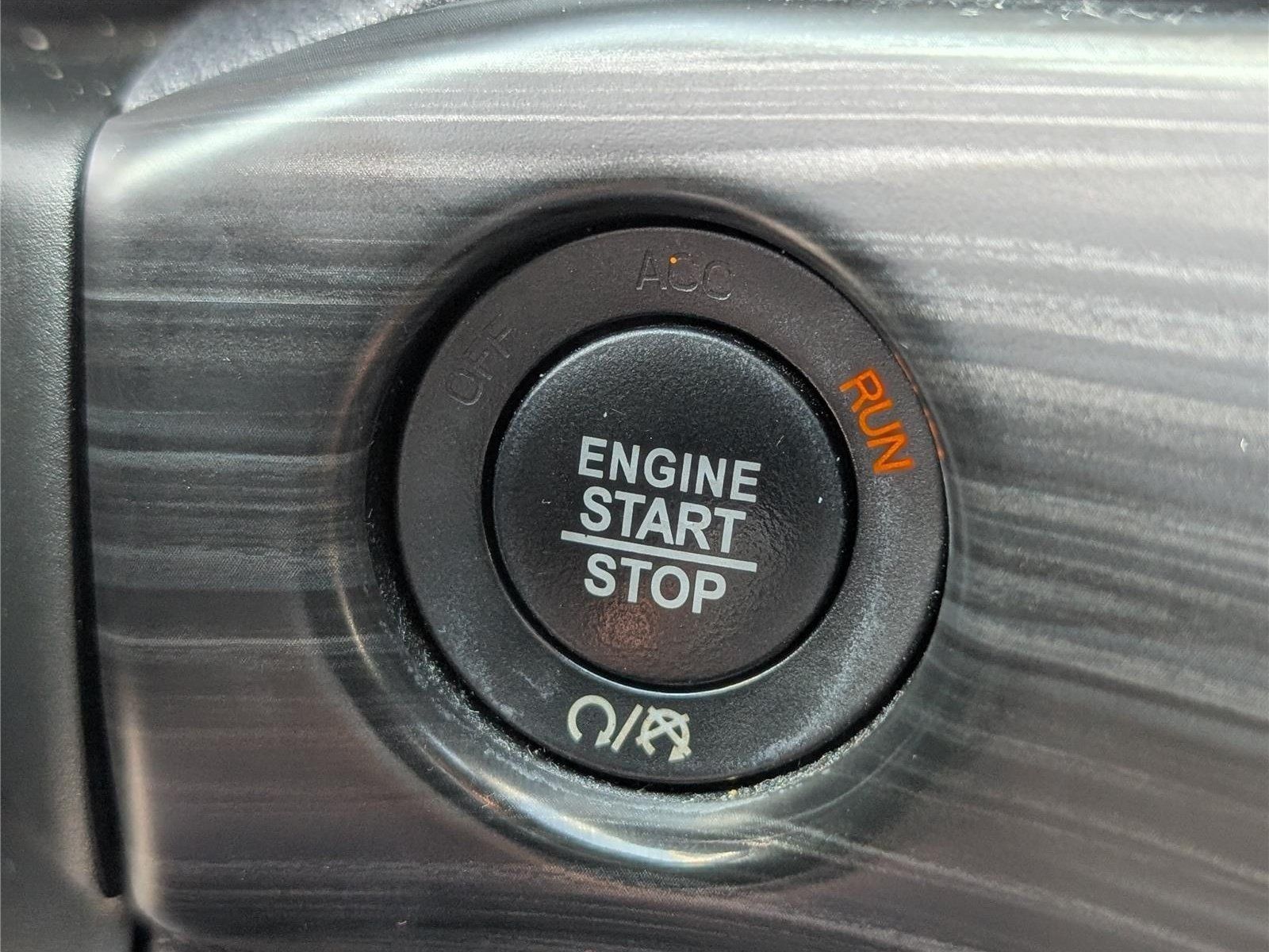 Used 2020 Jeep Grand Cherokee Altitude AWD/4WD image 24