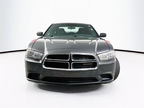 Used 2014 Dodge Charger SE image 5