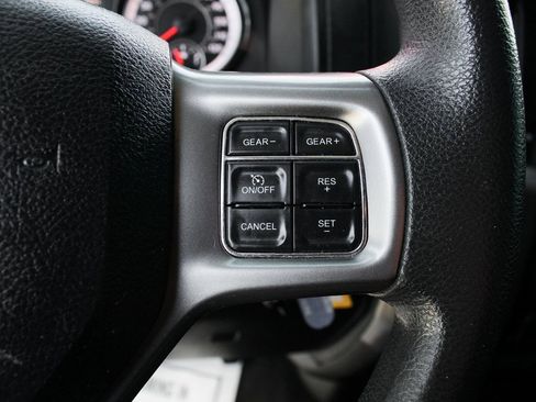 Used 2021 RAM 1500 Classic SLT image 22