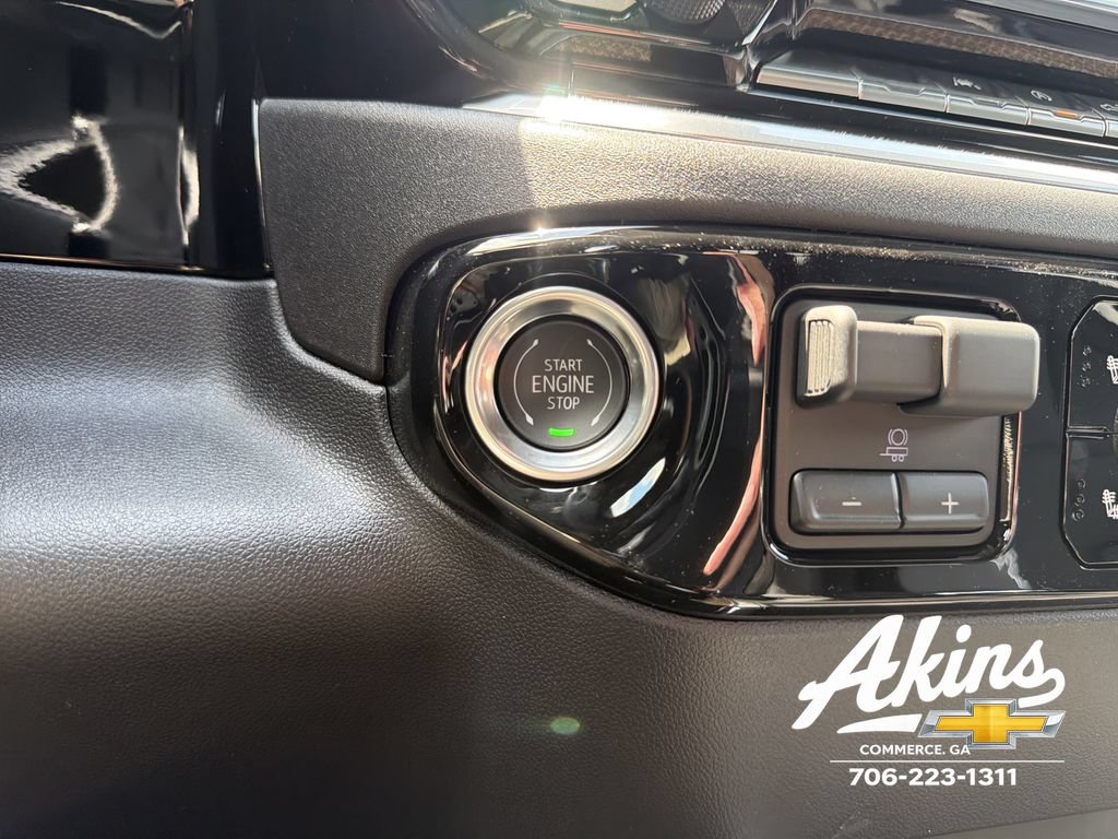New 2026 Chevrolet Silverado 1500 RST w/ Redline Edition AWD/4WD image 18