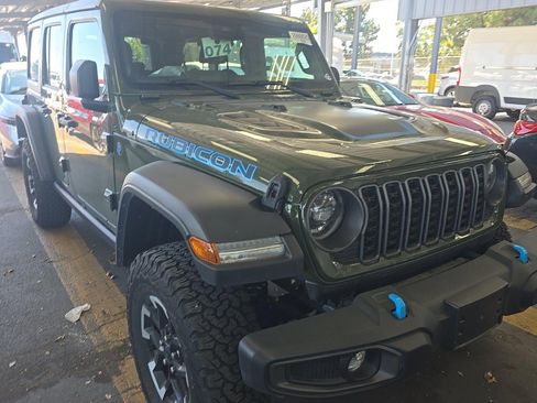 Used 2024 Jeep Wrangler Unlimited Rubicon 4xe w/ Safety Group AWD/4WD image 2