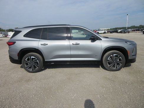 New 2026 Buick Enclave Sport Touring w/ Super Cruise Package image 3