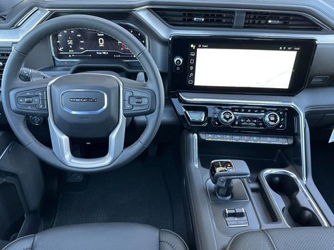 Used 2025 GMC Sierra 1500 Elevation w/ Elevation Premium Package image 15