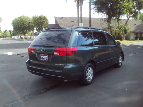 Used 2004 Toyota Sienna XLE image 15