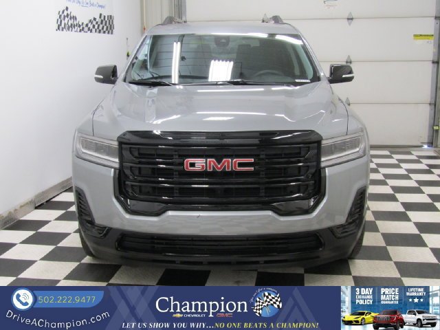 Certified 2023 GMC Acadia SLE w/ Driver Convenience Package FWD image 2