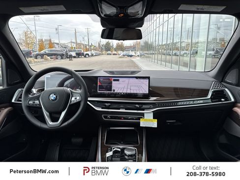 New 2026 BMW X5 xDrive50e image 2