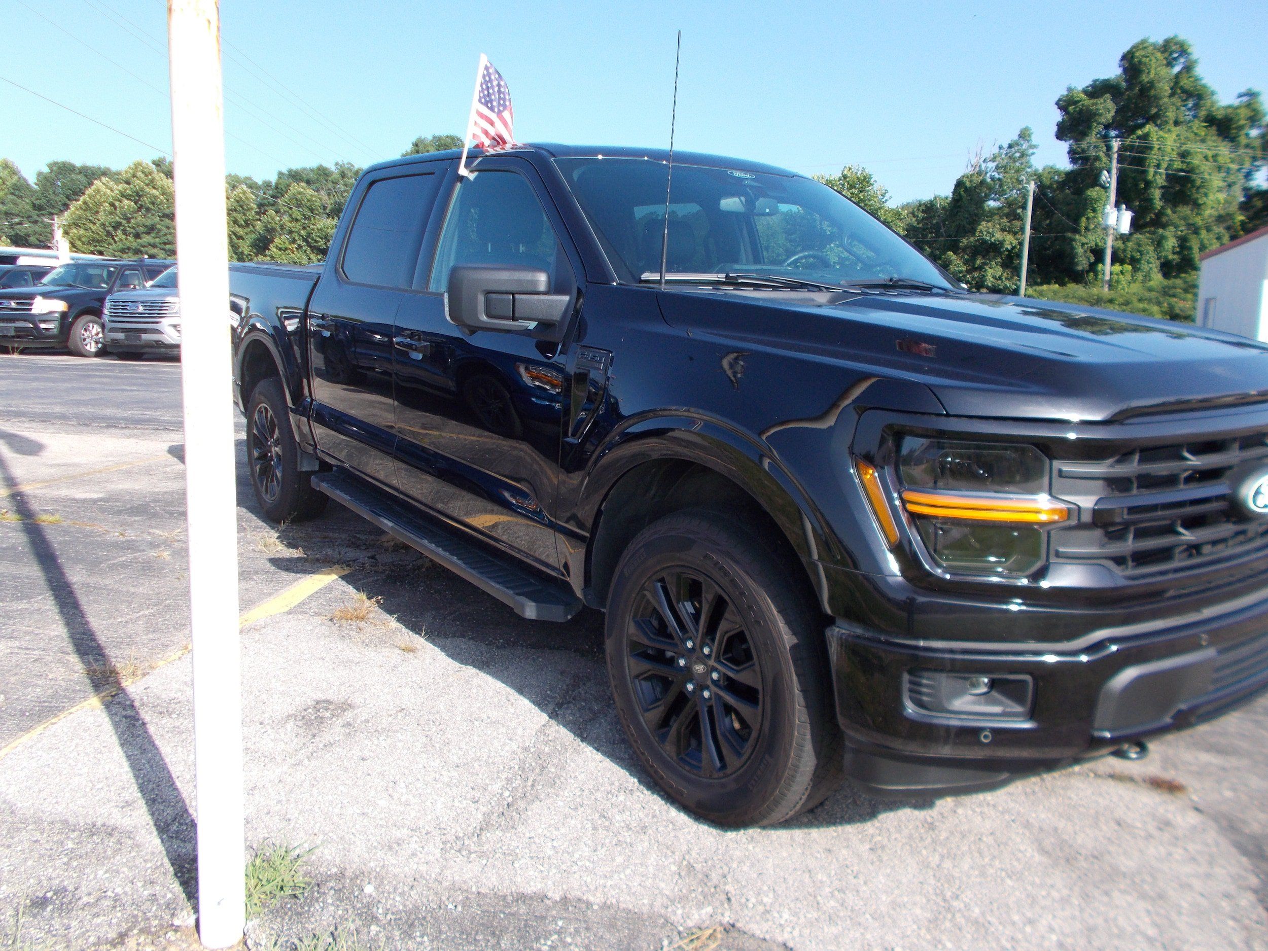 Used 2025 Ford F150 XLT w/ Equipment Group 303A High AWD/4WD image 2
