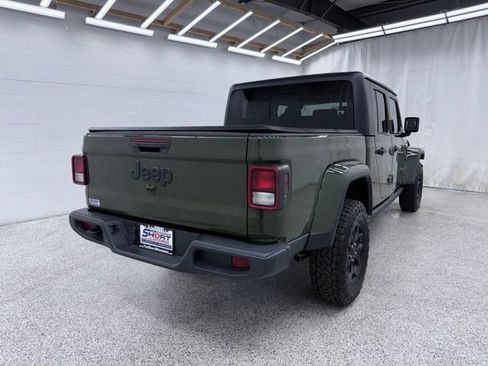 Used 2021 Jeep Gladiator Sport AWD/4WD image 2