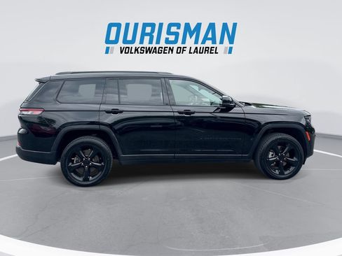 Used 2023 Jeep Grand Cherokee L Laredo AWD/4WD image 9